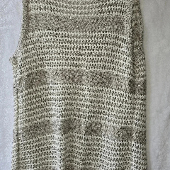 INC SLEEVELESS TOP - Picture 2 of 2